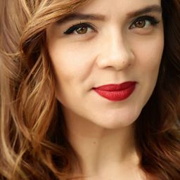 Burcu Altın - 大喜之夜演員 飾演Cansu