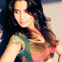 Rashaana Shah 飾演 Bhanwari