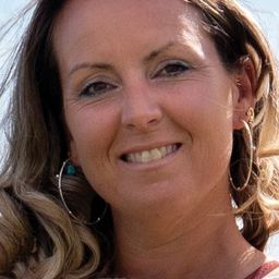 Mette Gregersen 飾演 Silja