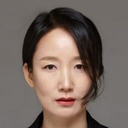 李彩京 - 活著#Alive演員 飾演Masked Man's Wife