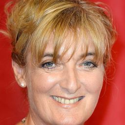 Elizabeth Rider 飾演 Grief stricken woman