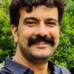 Ramesh Pisharody 飾演 Vinay, C.I., C.B.I.