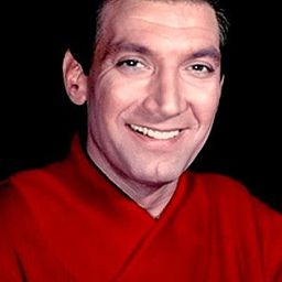 Félix Marten - 從電梯到死刑台演員 飾演Christian Subervie