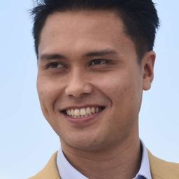 Fir Rahman 飾演 Aiman