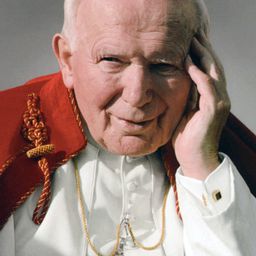 Pope John Paul II 飾演 Self