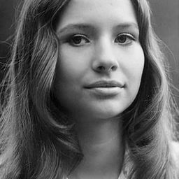 雅洛斯拉瓦·沙烈羅瓦 飾演 Zośka