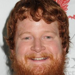 Bill Parks 飾演 Mike Matthews (voice)