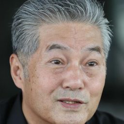 Han Ji-il 飾演 Young-hwan