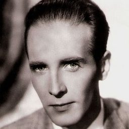 Bernard Lancret 飾演 Hector d'Alpon, le prince d'Alpen