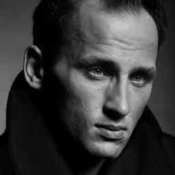 Paweł Tomaszewski 飾演 Baron Krzeszowski