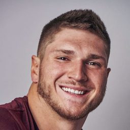 Laith Wallschleger 飾演 Lorenzo