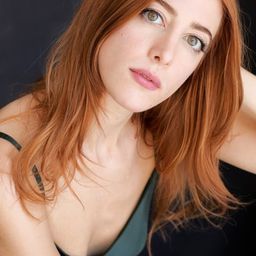 Daniella Garcia-Lorido - 氣象戰演員 飾演Mickey