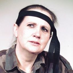 Hasija Borić 飾演 Hajra