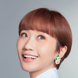 黃路梓茵 - 當男人戀愛時演員 飾演Ya-Ya