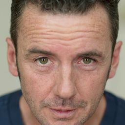 杰·辛普森 - Empire State演員 飾演Jeff