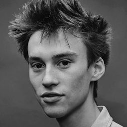 Jacob Collier - Olivia Rodrigo：情歌少女演員 飾演Self