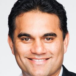 布萊爾·斯特蘭奇 飾演 Manaaki