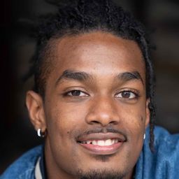 Elias Ferguson 飾演 Young Jaycen