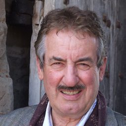 John Challis - The Tichborne Claimant演員 飾演Rous the Landlord