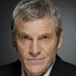 傑奇·卡尤 飾演 César