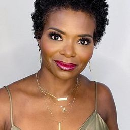 拉尚姿 飾演 Grandma Patty