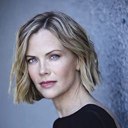 莎拉·珍·莫里斯 飾演 Susan