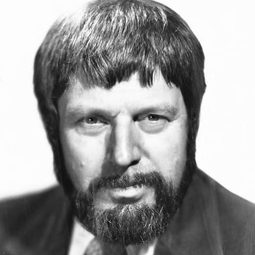 席奧多·拜克爾 - 小小的叛國者演員 飾演Interrogator