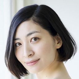 坂本真綾 飾演 Lyza (voice)