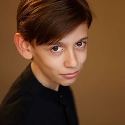 克里斯蒂安賽沃內 飾演 Amerigo