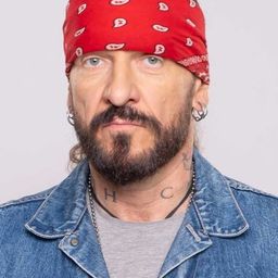 Zolee Ganxsta 飾演 Igor