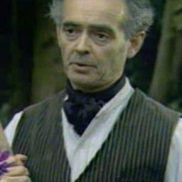 Georges Aubert 飾演 René