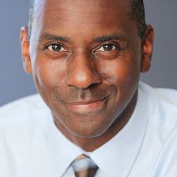 Rodney J. Hobbs - 馬里布救生營演員 飾演The Mayor