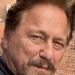 Jeff Wincott 飾演 Rocco