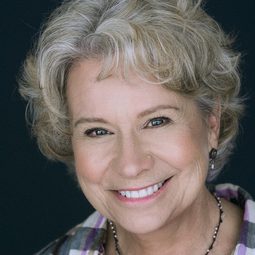 Reedy Gibbs 飾演 Pin's Mom