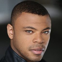 Donald Sales - 超時空亞當計畫演員 飾演Paul the Bartender