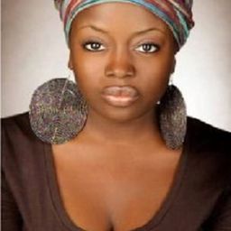 Sahndra Fon Dufe 飾演 Yefon Labam