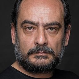 Sait Seçkin 飾演 Kasa Ustası