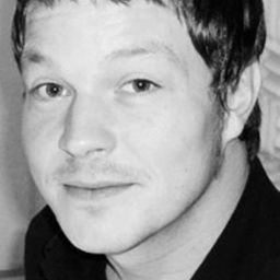 Tommy Morgenstern 飾演 Pong