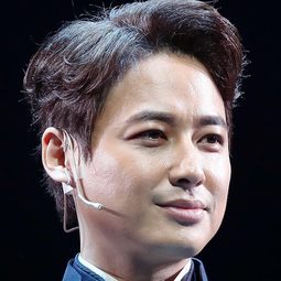 李誌勳 飾演 Seok-won