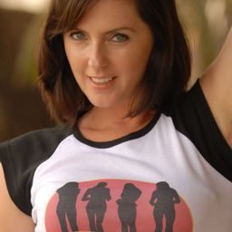 Kristina Hughes 飾演 Receptionist