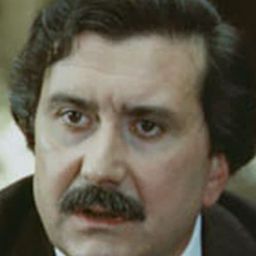 Quinto Parmeggiani 飾演 Enea Silvio Di Lampertico