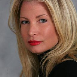 Katherine Fugate - 情人節快樂編劇