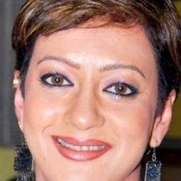 Supriya Karnik 飾演 Payal Ghungroo