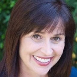 Jennifer Cecil - Cadillac Ranch編劇