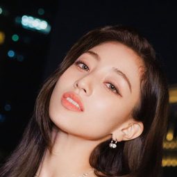 Park Ji-hyo - TWICE 2017 日本出道 Showcase 『Touchdown In Japan』演員 飾演Self