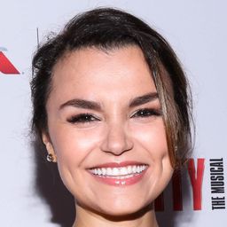 薩曼莎·巴克斯 - 孤星淚演員 飾演Éponine Thénardier