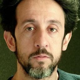 Francesco Guzzo 飾演 Disoccupato