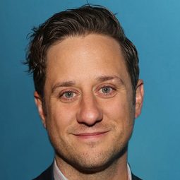 Christopher Fitzgerald - 蘇斯博士：史尼奇演員 飾演Pelican (voice)