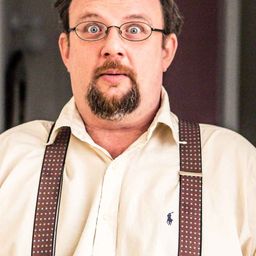 Giuseppe Gandini 飾演 Enrico