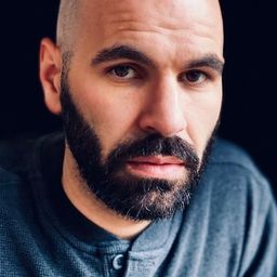 Dimitri Meskouris - 我思念你演員 飾演Spiro